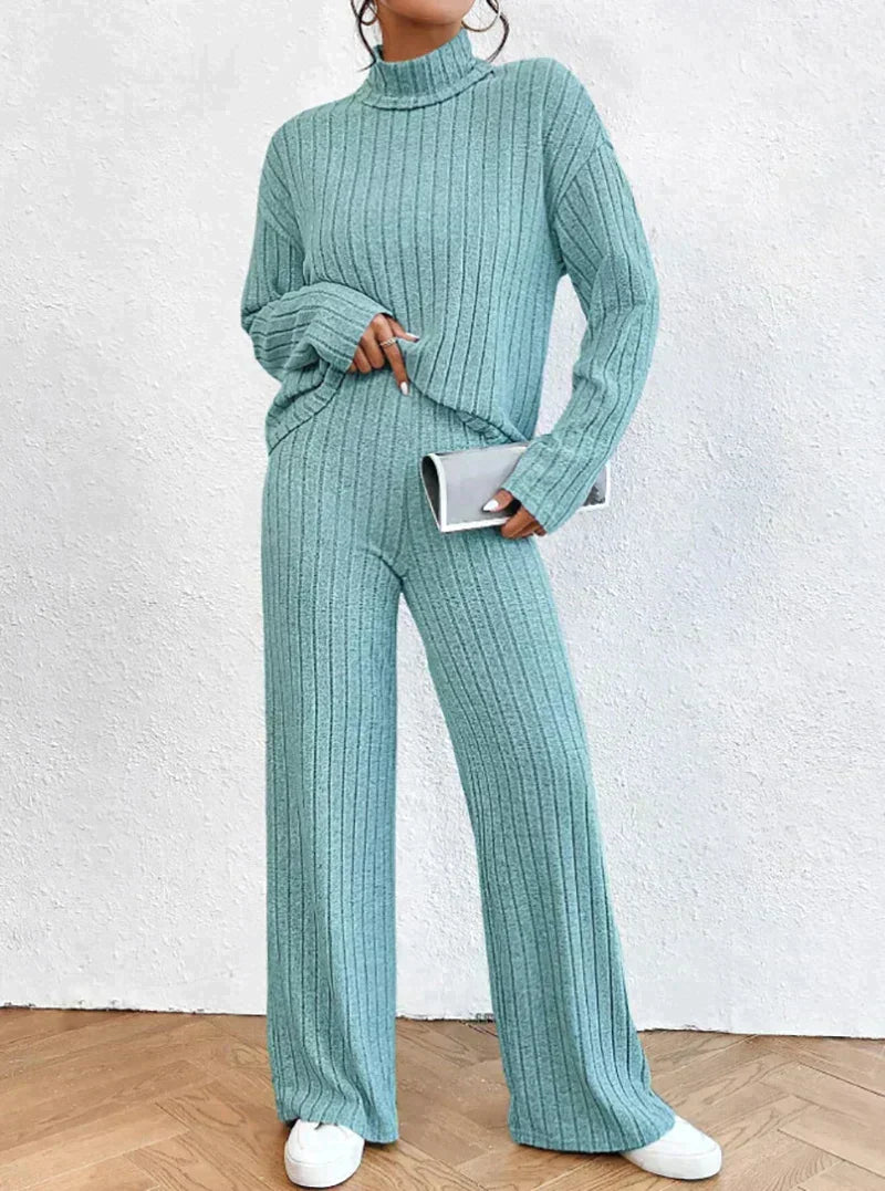 Fabuleux | Knitted pants and turtleneck sweater