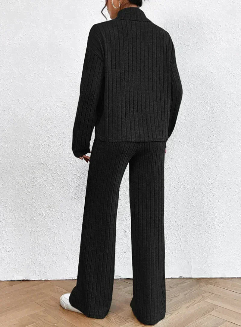 Fabuleux | Knitted pants and turtleneck sweater